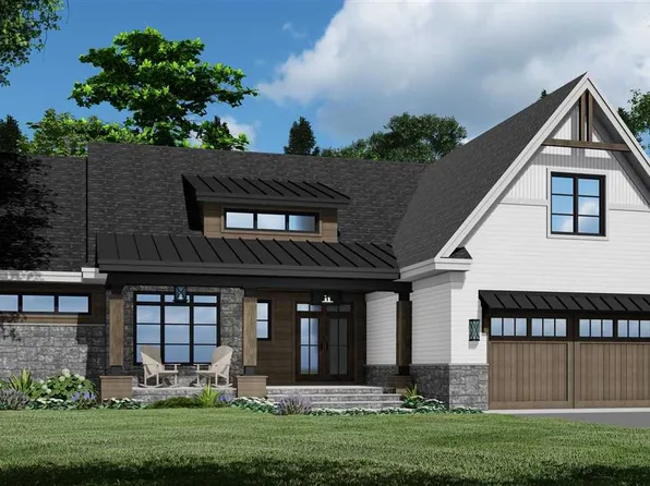 4400 Turfway Trl, Harbor Springs, MI 49740