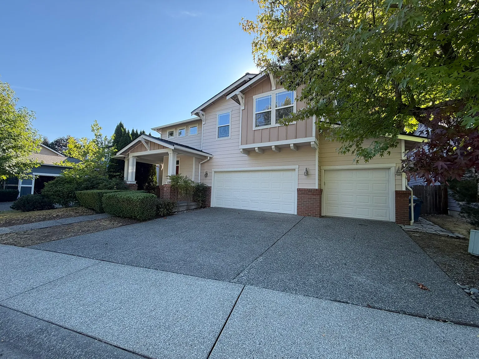 5 bed, 3.5 bath, 3170 sqft, $4,395 — Photo 4