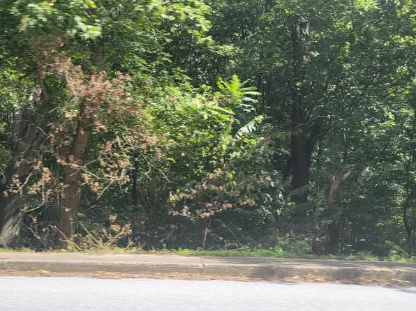 32 S Duke St, Millersville, PA 17551