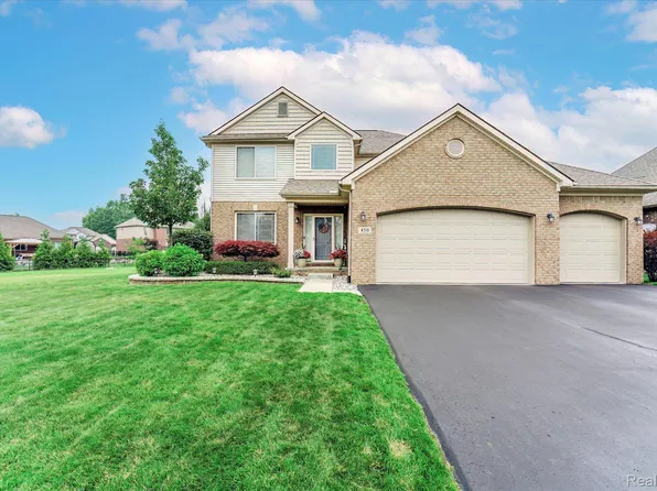 450 State St, Oxford, MI 48371