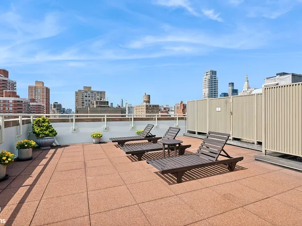 250 East 30th Street image 5 of 10