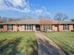 3453 Webb Garden Dr, Dallas, TX 75229