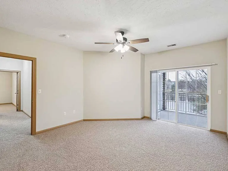 Stone Ridge Estates Apartments & Duplexes — Photo 135