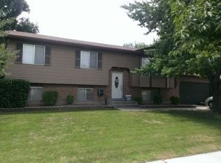 816 E Dry Creek Rd, Sandy, UT 84094