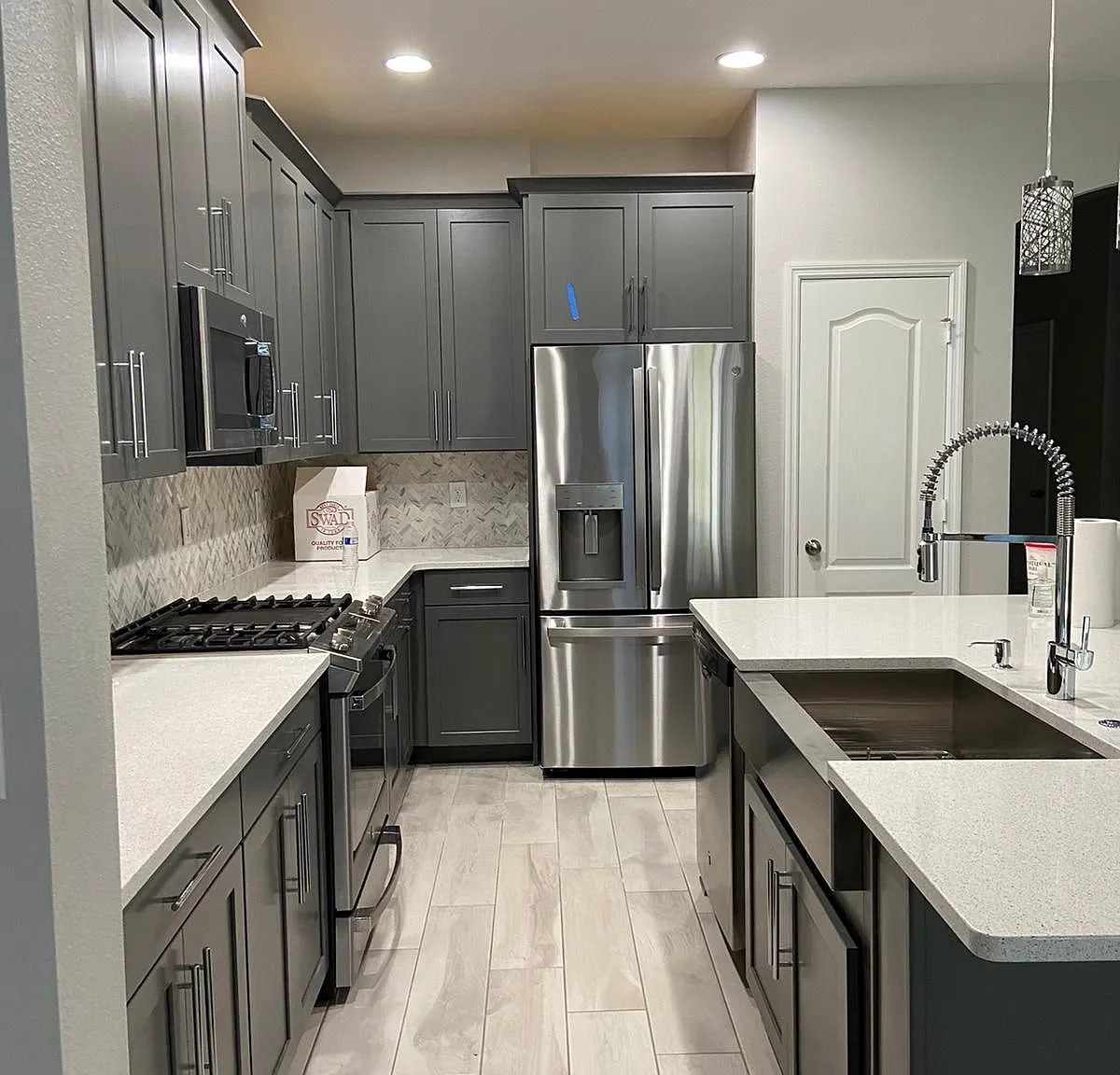 3 bed, 2.5 bath, 1839 sqft, $2,550 — Photo 4