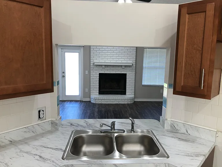 418 Moby Dick Dr S — Photo 8