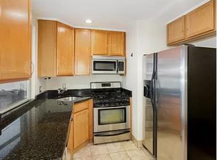 712 Medina St, Philadelphia, PA 19147