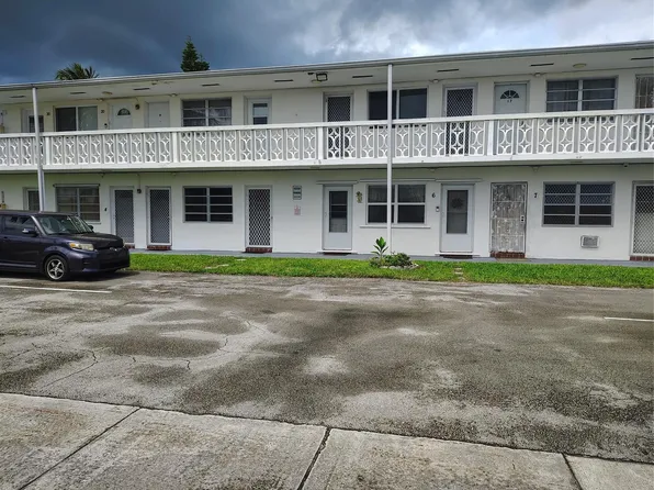 121 NE 204 #18, Miami Gardens, FL 33179