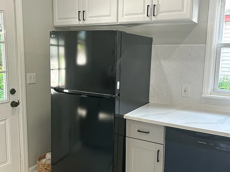 1324 George St #1324 — Photo 9