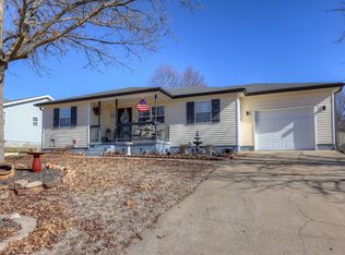 1779 Chickadee Dr, Webb City, MO 64870