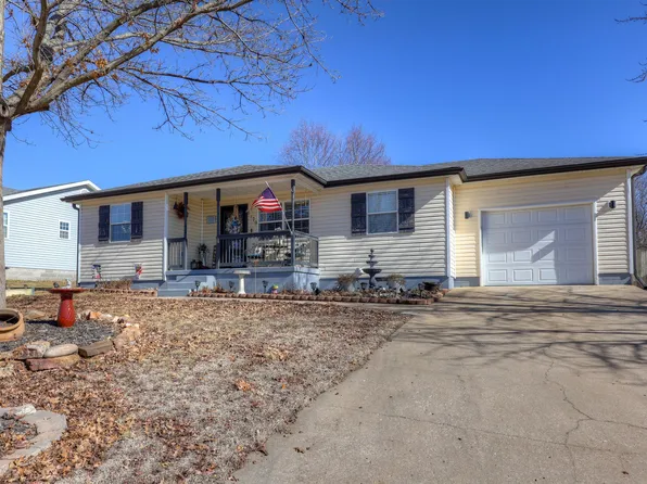 1779 Chickadee Drive, Webb City, MO 64870