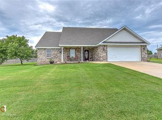 8667 Ruth Ln, Bentonville, AR 72713