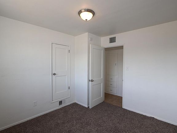 4th image of 710 W Calle Lerdo