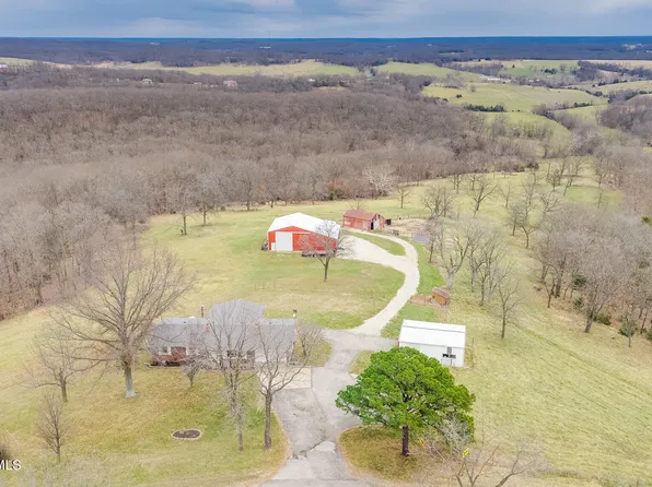 398 Highway Cc, Linn, MO 65051