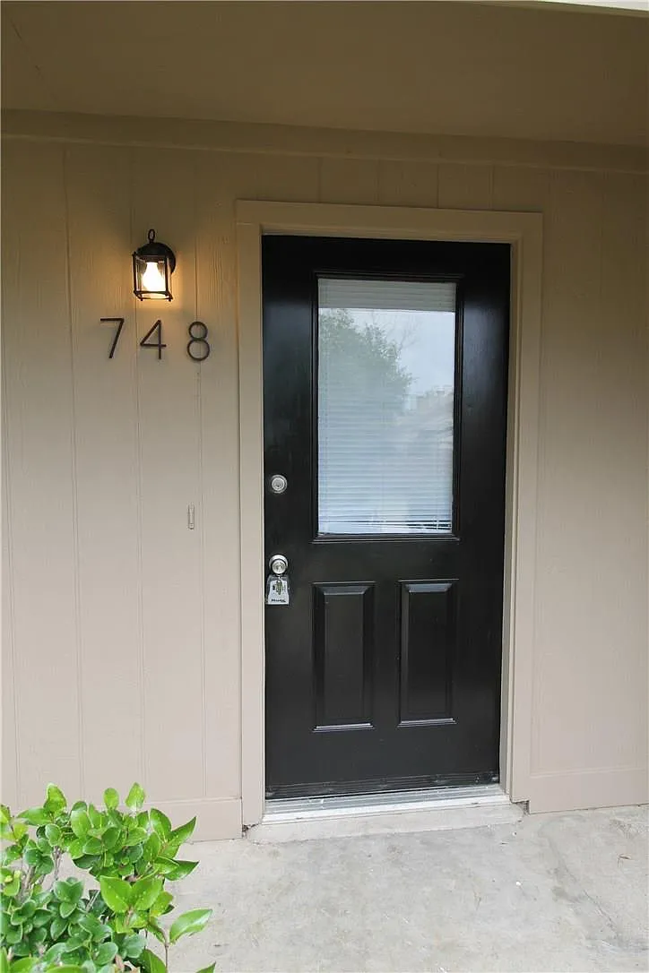 2 bed, 1125 sqft, $1,495 — Photo 2