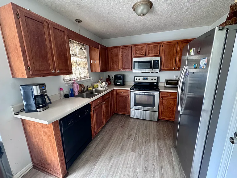 17 Hazeltine Ct — Photo 9