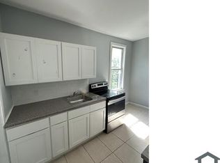486 Walnut St APT 3, Yonkers, NY 10701