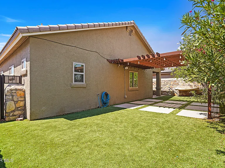 13665 Lartington St — Photo 3