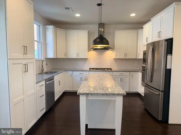 9152 Power House Rd, Lorton, VA 22079