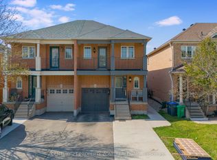 3893 Manatee Way, Mississauga, ON L5M 6P7