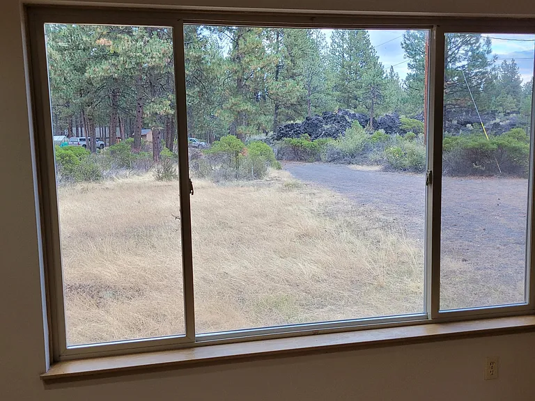 60227 Ochoco Cir — Photo 4