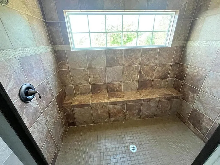 10 Columbia Way — Photo 14