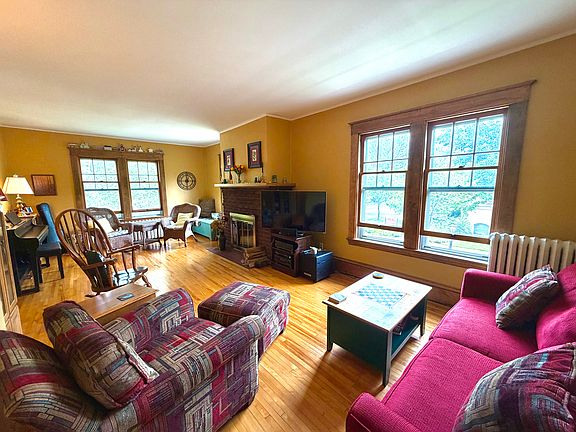 2nd image of 2148 Carter Ave #2