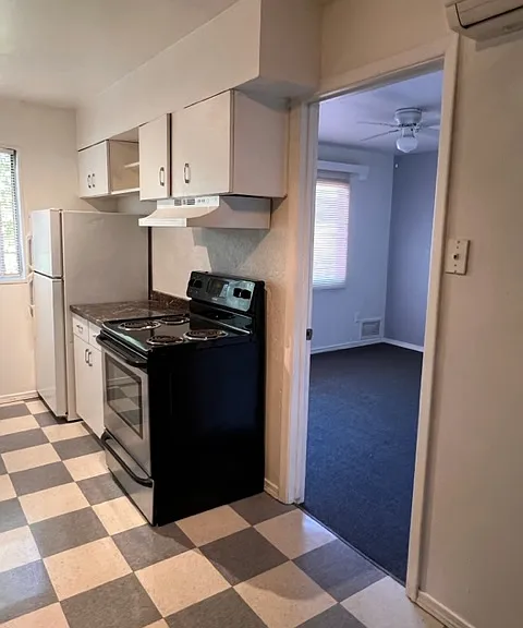 La Plata Manor — Photo 15