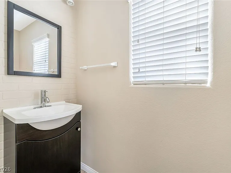 6446 Oak Savanna Ct — Photo 11