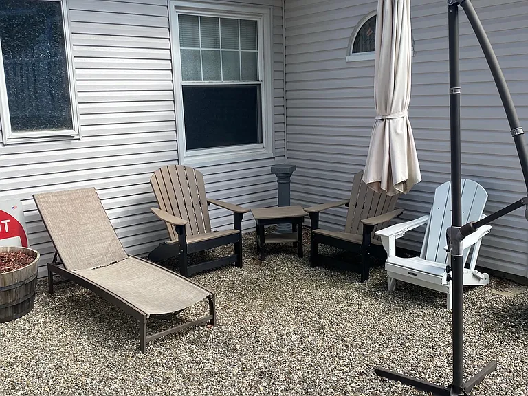 256 Bloomfield Ave — Photo 9