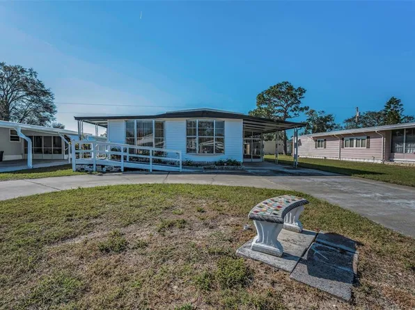 196 Philadelphia Blvd #10, Palm Harbor, FL 34684