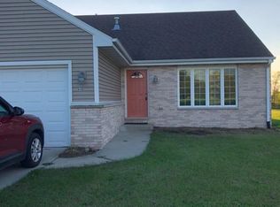 640 N 2nd Ave, Coal City, IL 60416