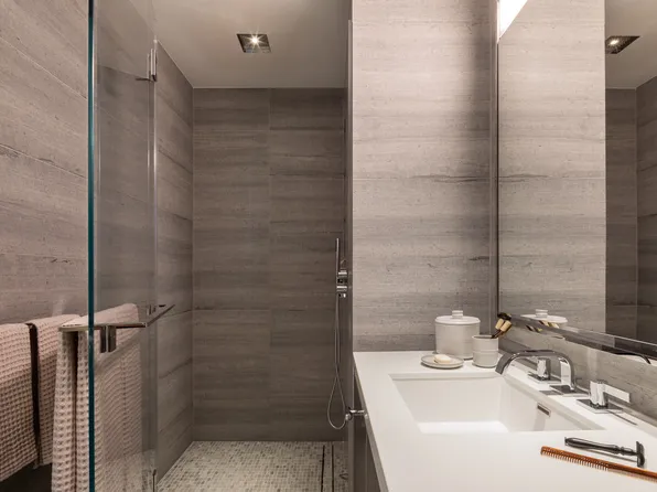 252 South Street image 8 of 42