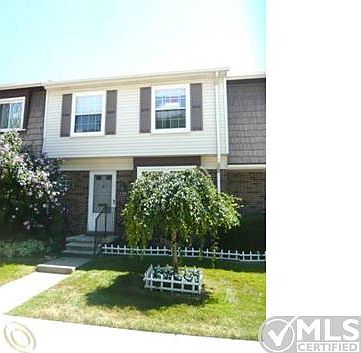 2105 KING BRETTON VILLAGE CO-OP