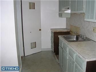 4th image of 4413 Solly Ave