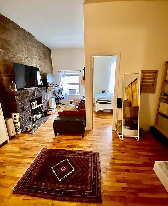 1st image of 129 W 81st St APT 9