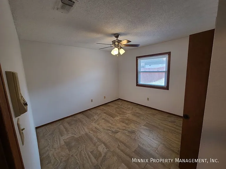 4005 Saint Andrews Dr — Photo 6
