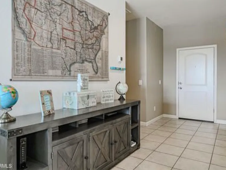 3607 N Brooklyn Dr — Photo 8
