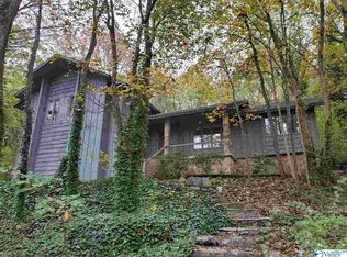 1814 Mountainbrook Dr SE, Huntsville, AL 35801