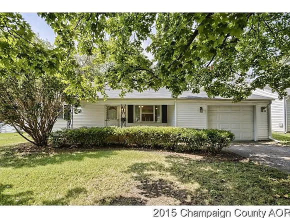 1208 Prairieview Dr photo 1