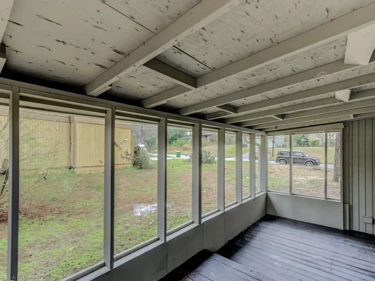 6272 Creekford Dr — Photo 17