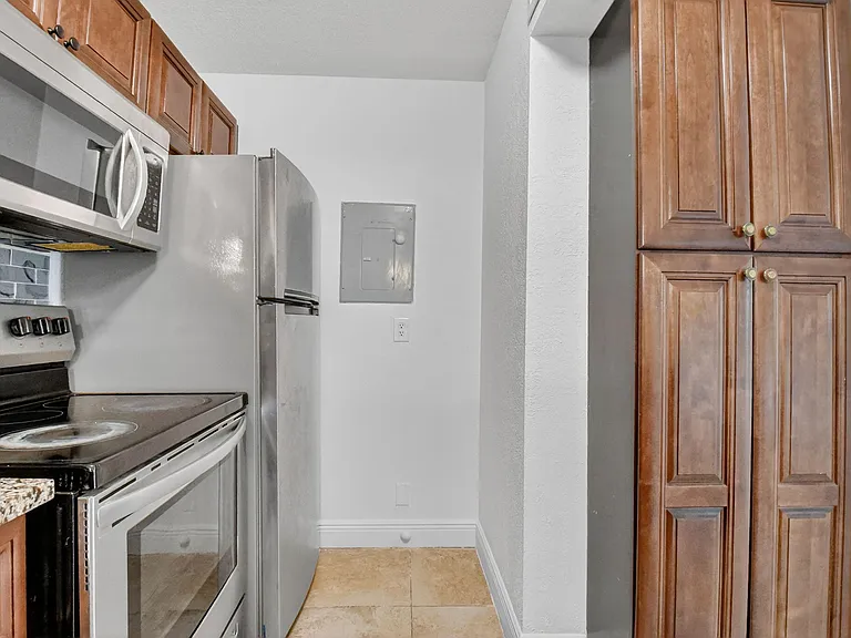 208 Foxtail Dr #B2 — Photo 15