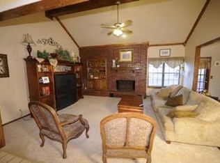 2016 Ridgecrest Rd, Edmond, OK 73013