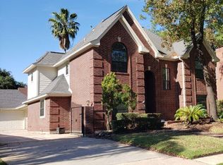 12927 Hidden Castle Dr, Houston, TX 77015