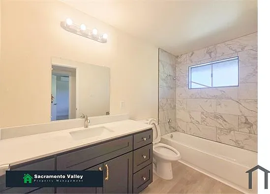 4261 Sweetwater Ave #3 — Photo 10