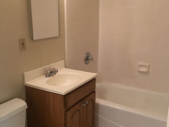 5th image of 407 87th St APT 6