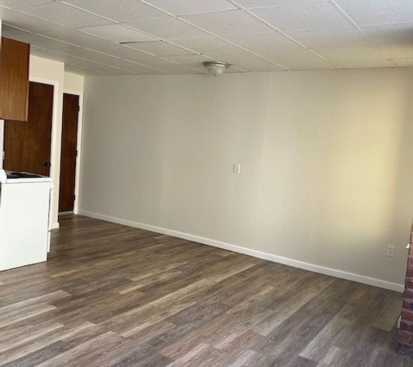 60 Court Street 60 Court St New Britain CT Zillow