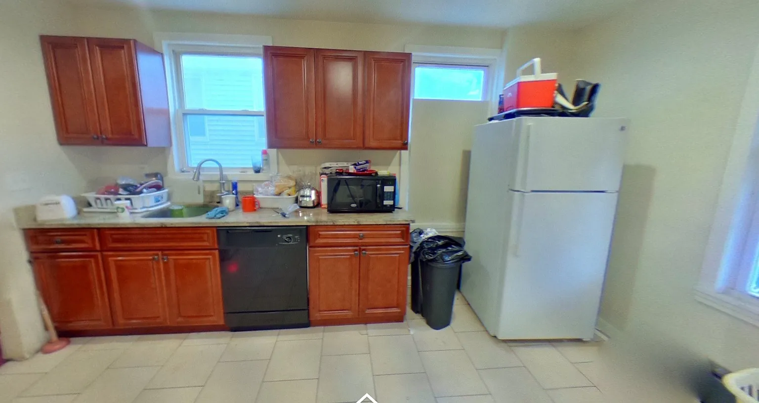 24 Everett St — Photo 1
