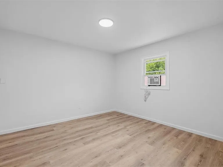 608 N College Dr #3 — Photo 29