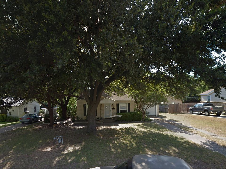 1st image of 921 Lydick Ln